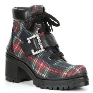 Red Black Green Plaid Hiking Boots New Holiday Zip Lace Women's New Gianna Bini